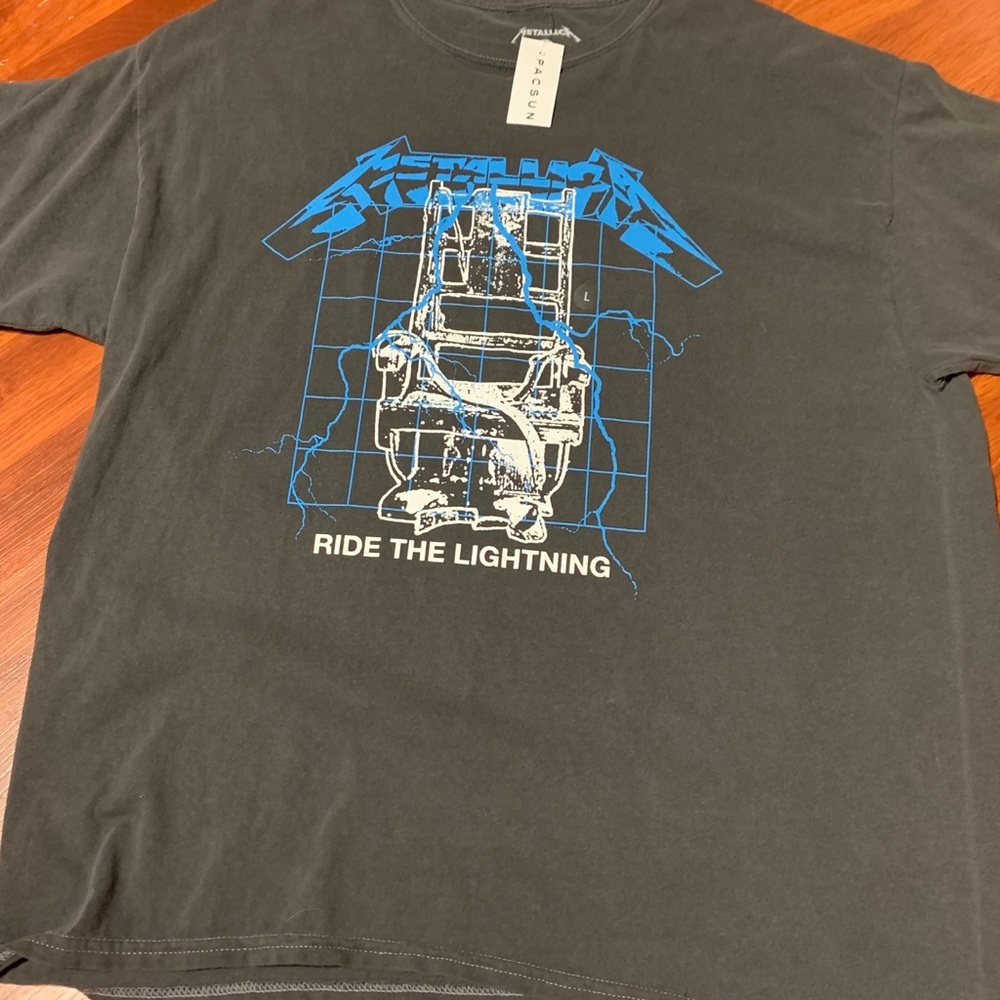 Metallica graphic tee